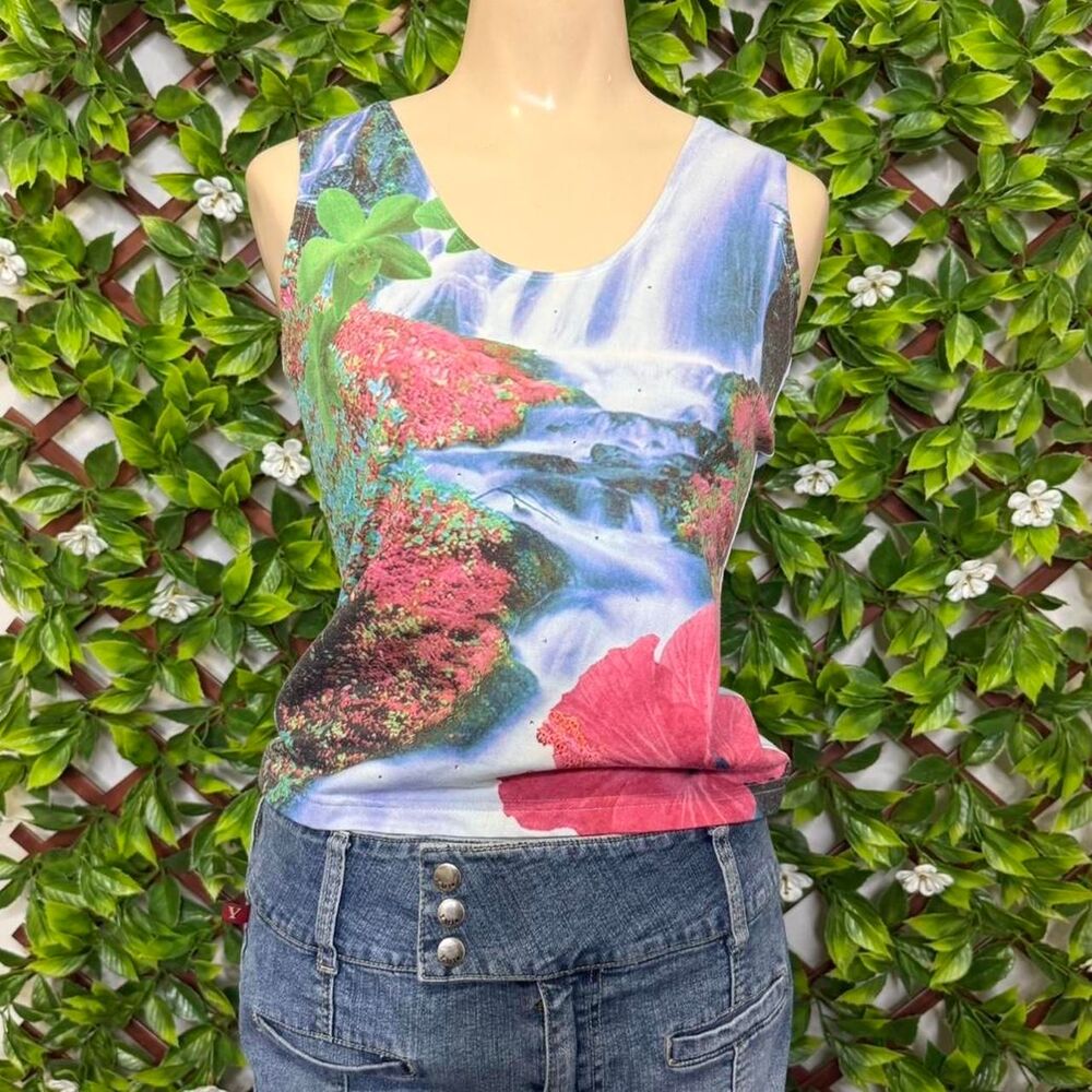 🌸 Whimsical Hibiscus Tank Top – XS 🌸